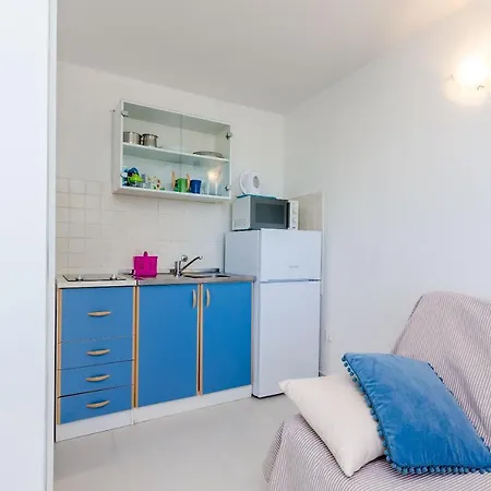 & Lino דוברובניק