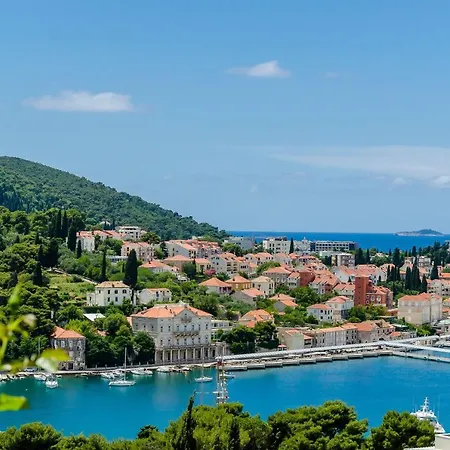 & Lino ゲストハウス 3*