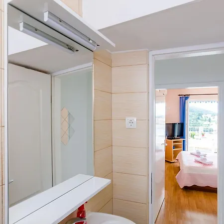 ゲストハウス & Lino 3*